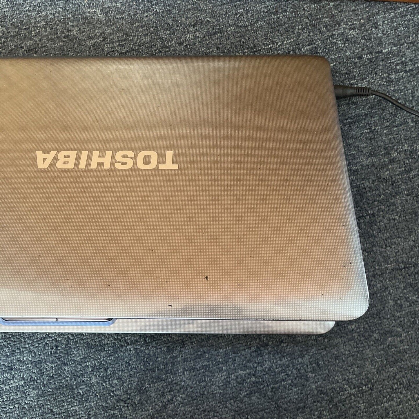Toshiba Satellite L750 Laptop i3-2310M 2.1Ghz 4gb RAM 15.6" 500gb HDD