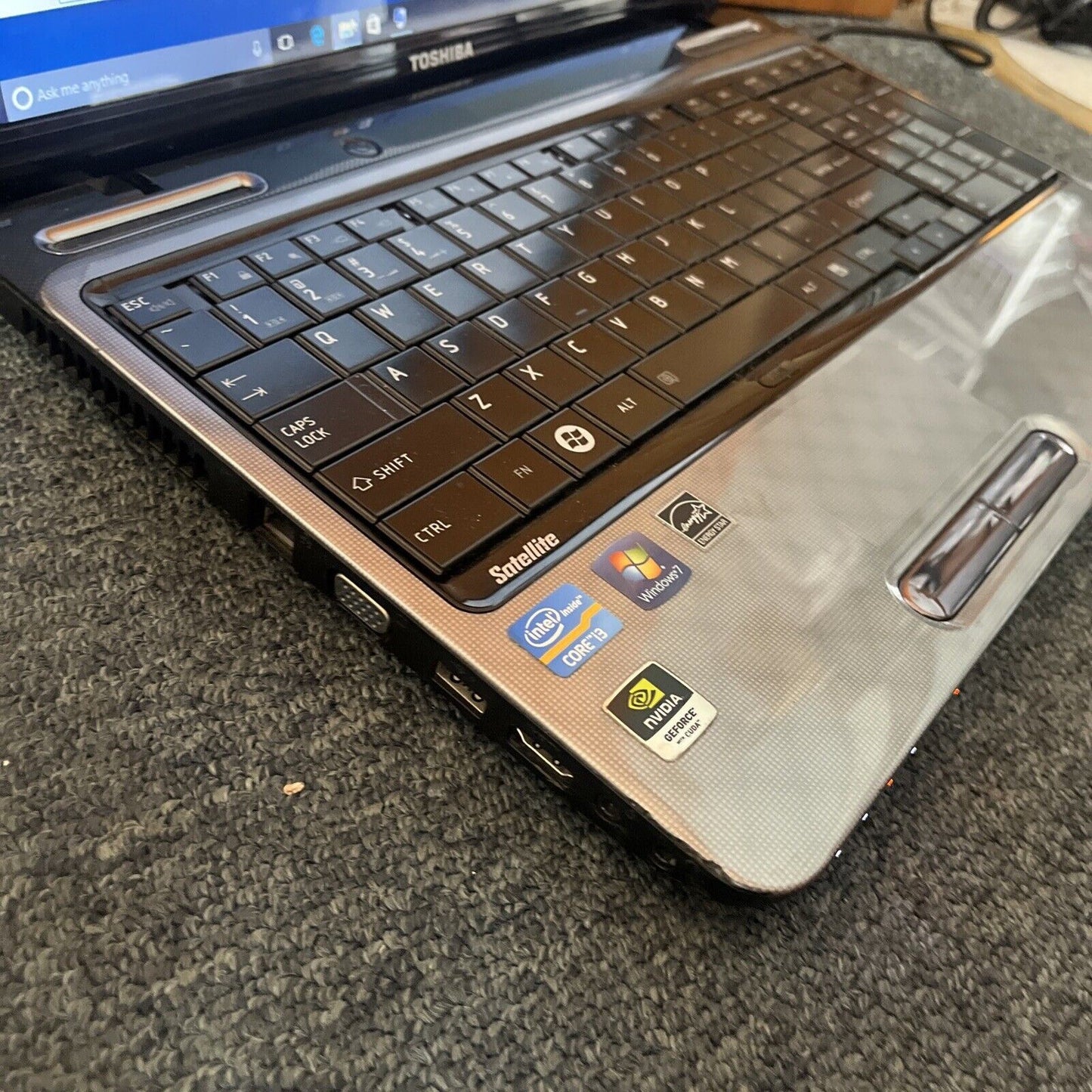 Toshiba Satellite L750 Laptop i3-2310M 2.1Ghz 4gb RAM 15.6" 500gb HDD