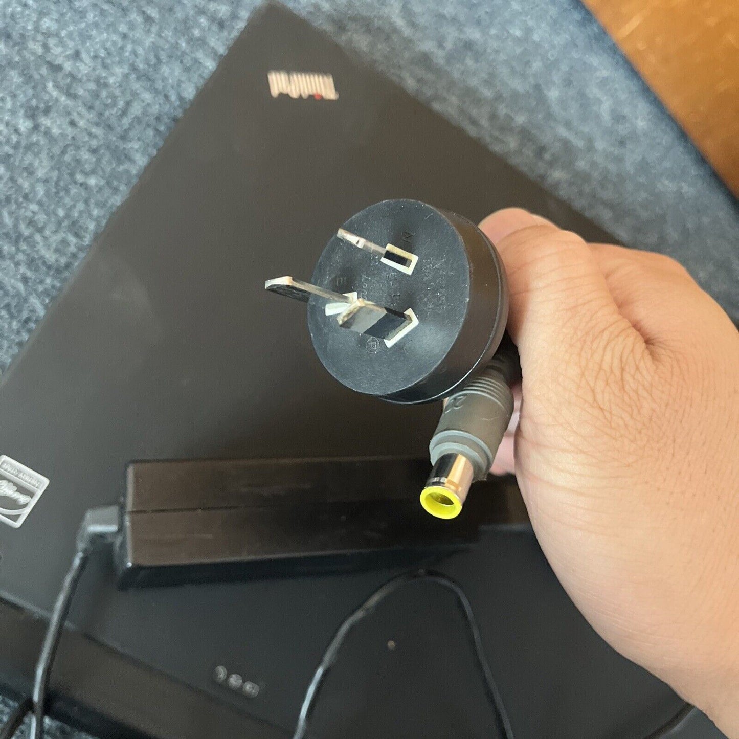 Lenovo ThinkPad T400 Intel Core2 Duo 2.4Ghz 2gb RAM 150gb 14.1" DVD Drive