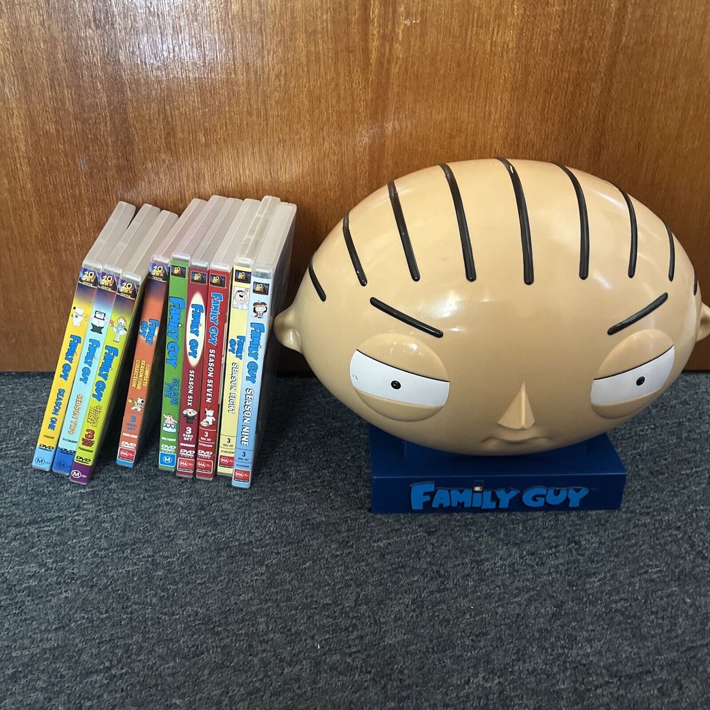 Family Guy Stewie Head Case Season 1-9 (DVD, 2009, 25-Disc) Region 4
