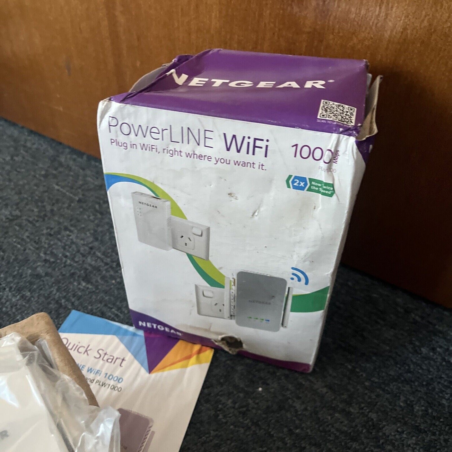 Netgear PLW1000 Gigabite Powerline Ethernet Adapter + AC WiFi Extender - White
