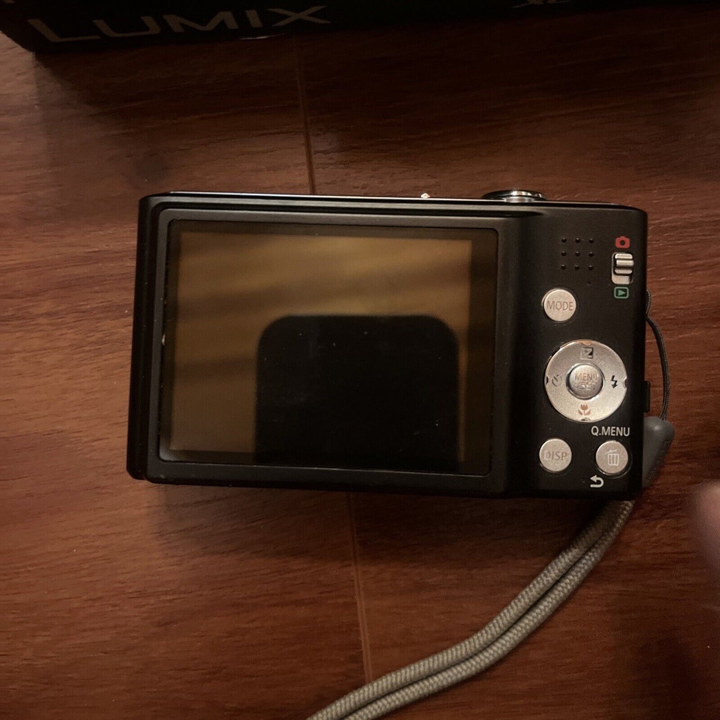 Panasonic Lumix DMC-FH25 Digital Camera 16.1MP with Box and software