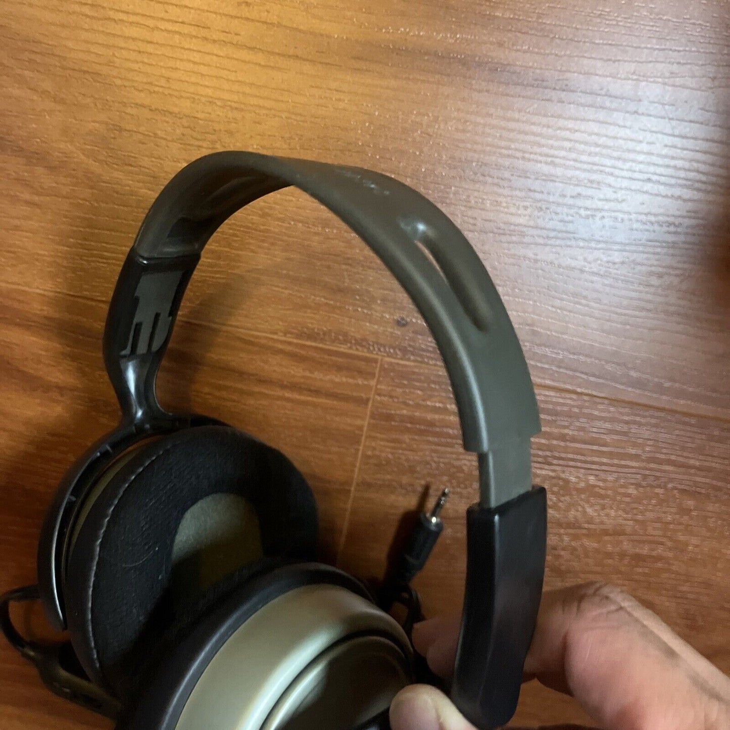 Philips SBC HP250 Over the Ear Headphones 3.5mm Jack Wired 3m Long cord
