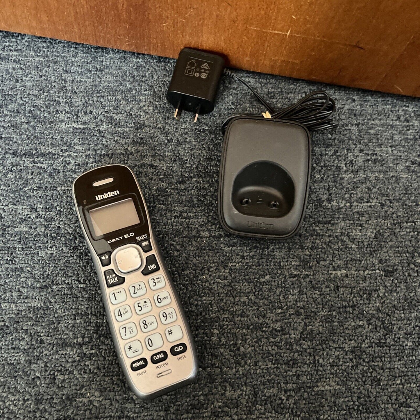 Uniden DECT1735+2 Cordless Handset with Charger & Adaptor *No Base Station*