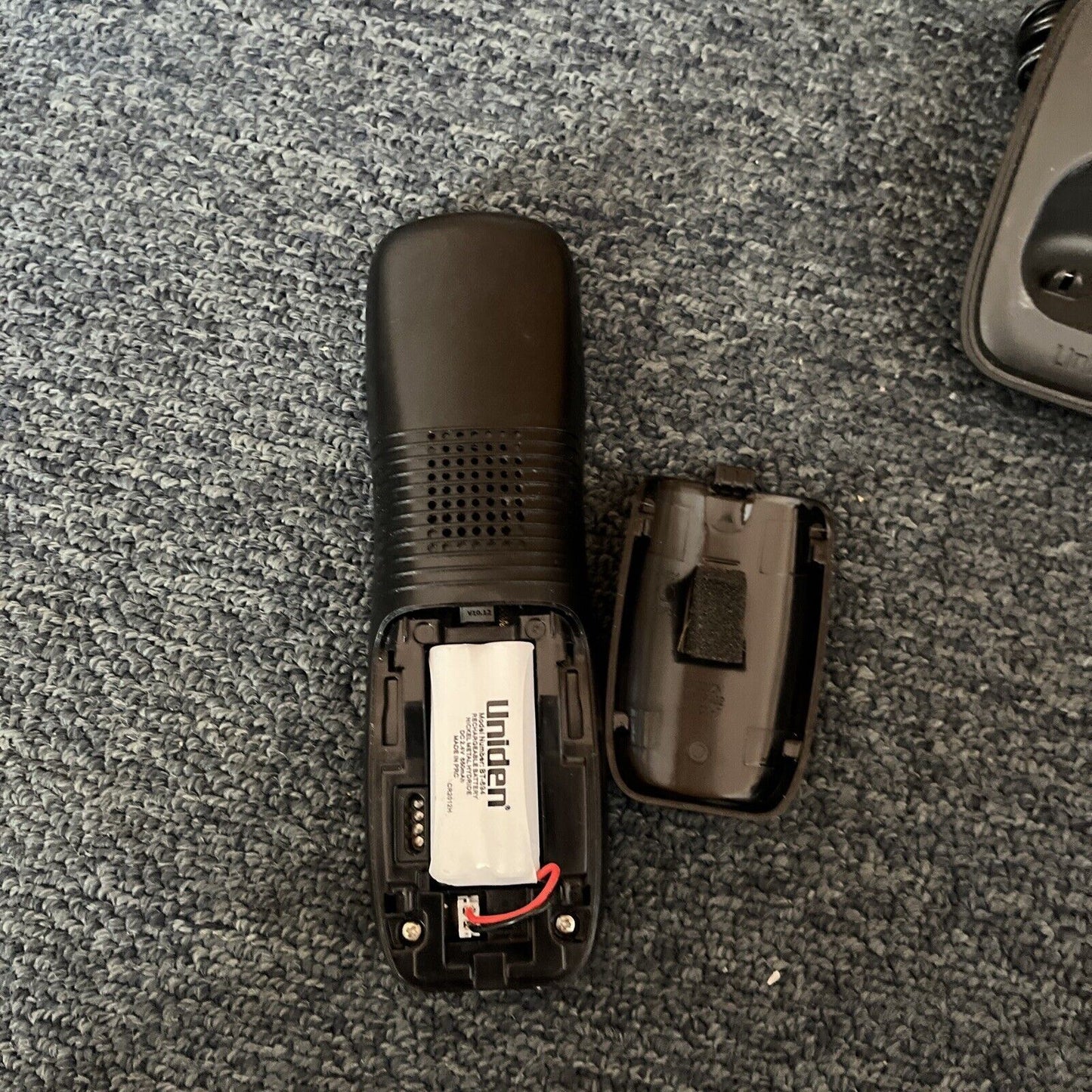 Uniden DECT1735+2 Cordless Handset with Charger & Adaptor *No Base Station*