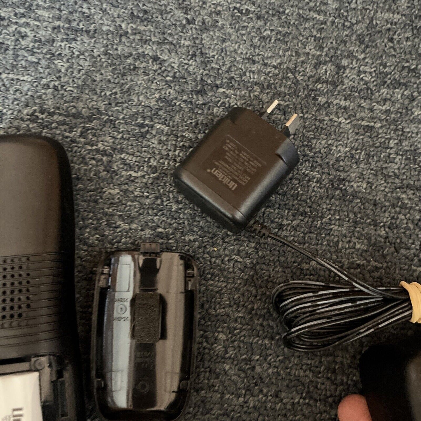 Uniden DECT1735+2 Cordless Handset with Charger & Adaptor *No Base Station*