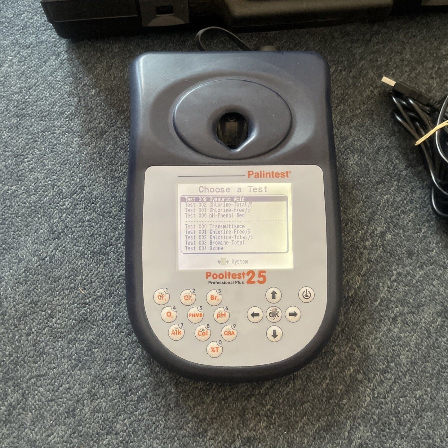 Palintest Pooltest 25 Professional Plus Photometer *Reagents not included*