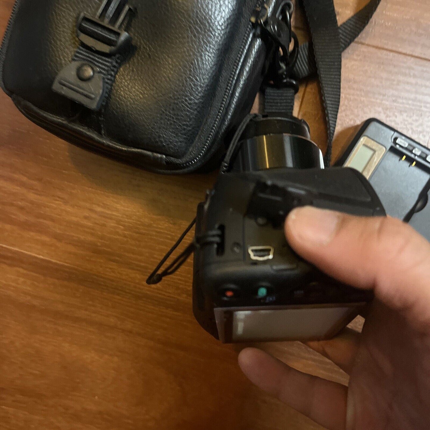 Canon PowerShot SX430 IS Digital Camera 20MP Wifi 45x Optical Zoom Vanguard Case