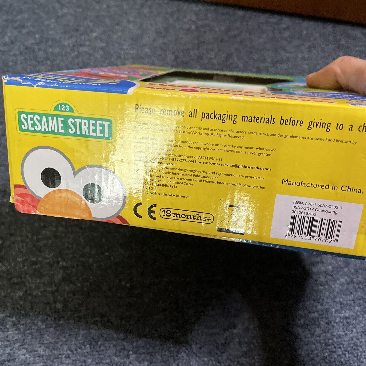 Sesame Street: Me Reader: Electronic Reader and 8-Book Library