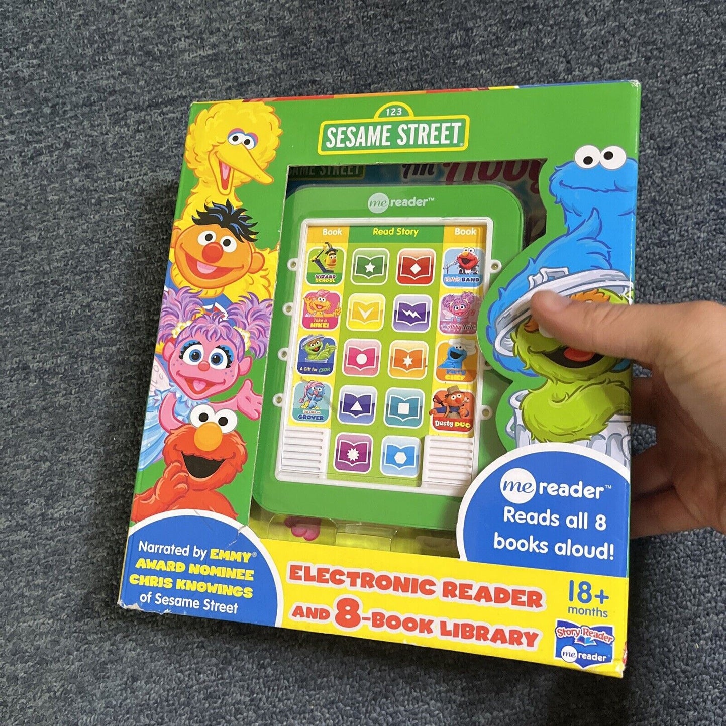 Sesame Street: Me Reader: Electronic Reader and 8-Book Library