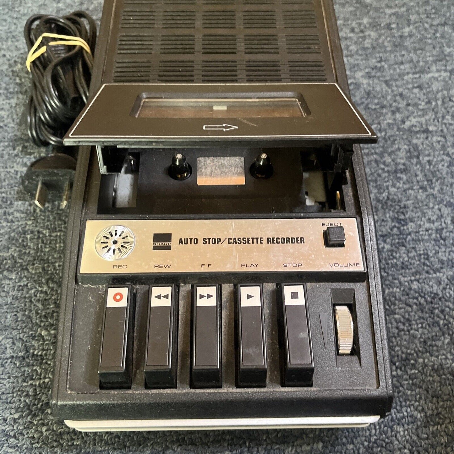 Sharp RD-600XA Portable Cassette Tape Recorder