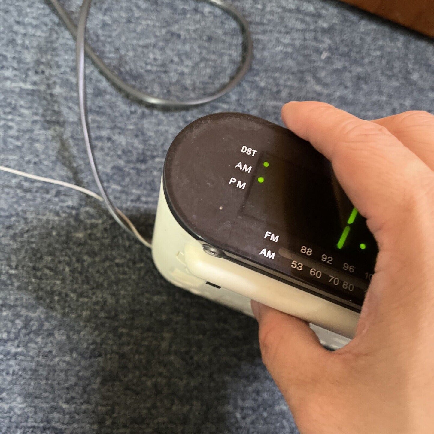 Sony Dream Machine FM/AM Clock Radio Alarm ICF-C218