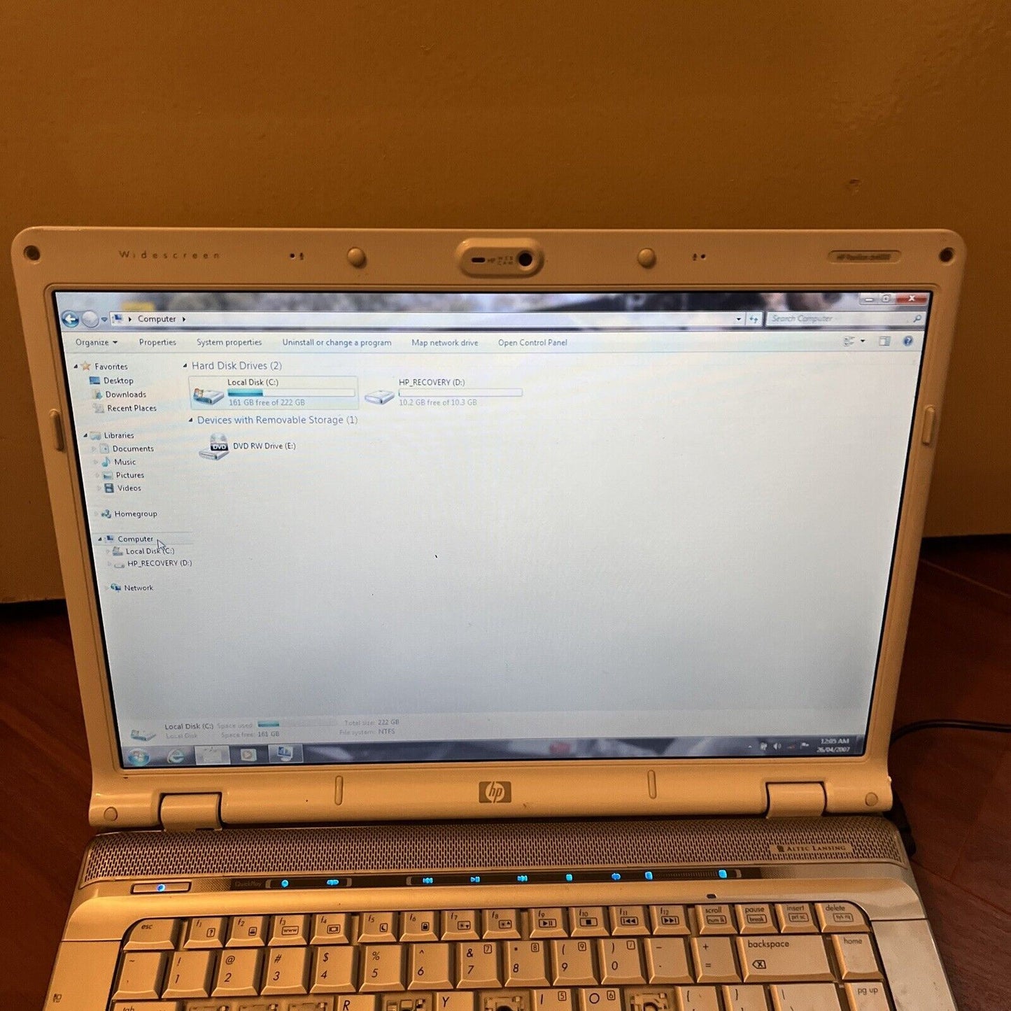 HP Pavilion dv6000 15.4" Notebook 2GB RAM 222gb HDD *working but keys missing*