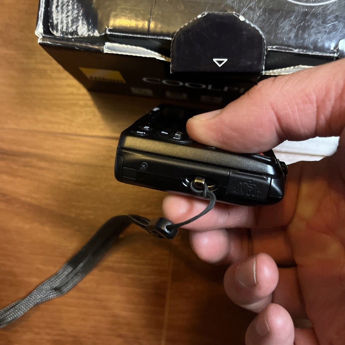 Nikon Coolpix S3500 Digital Camera 20.1MP