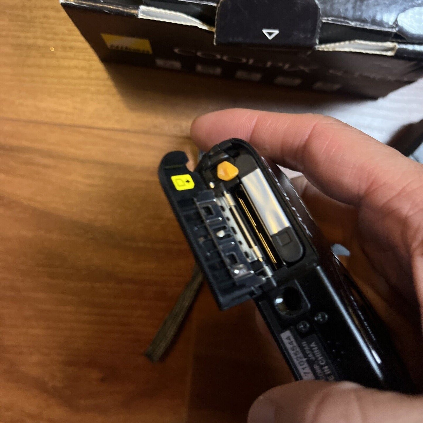 Nikon Coolpix S3500 Digital Camera 20.1MP