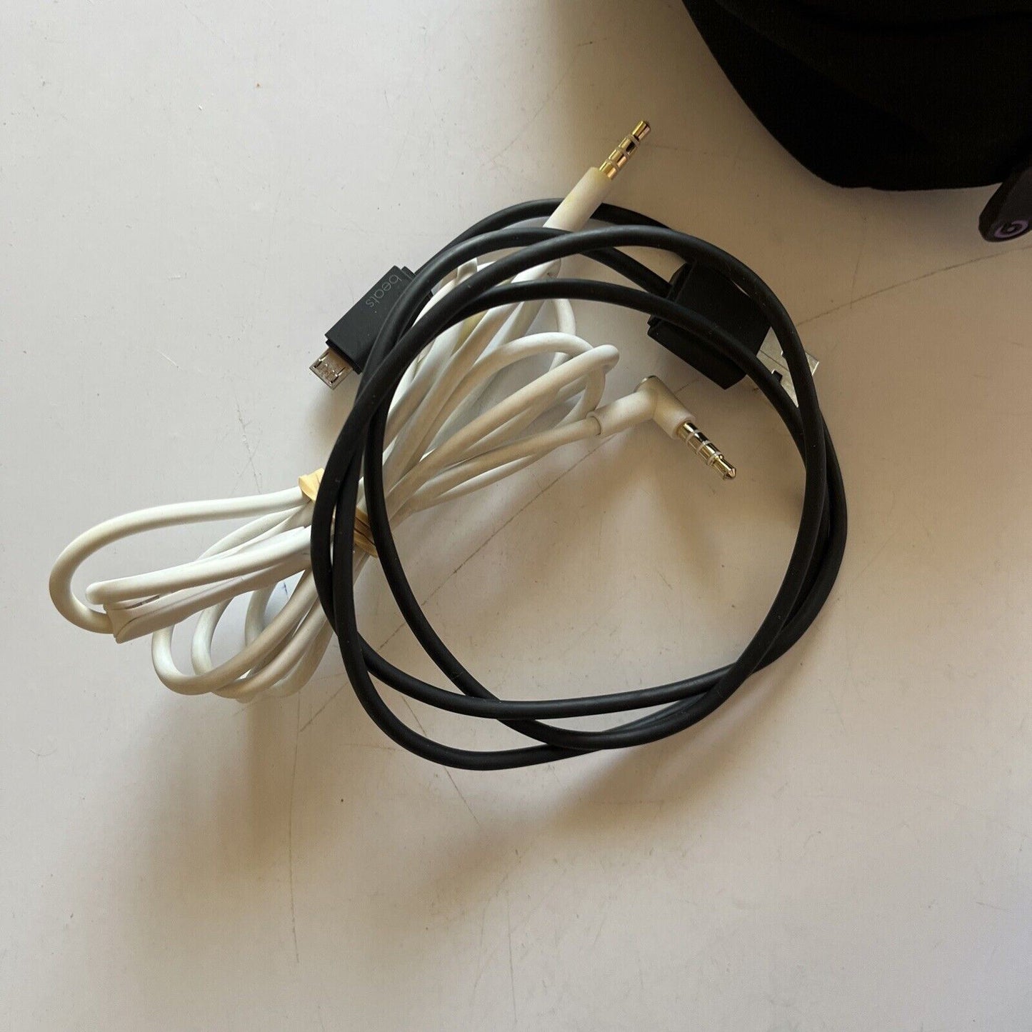 Beats Solo3 Wireless On-Ear Wireless Headphone A1796 *for parts or repair*