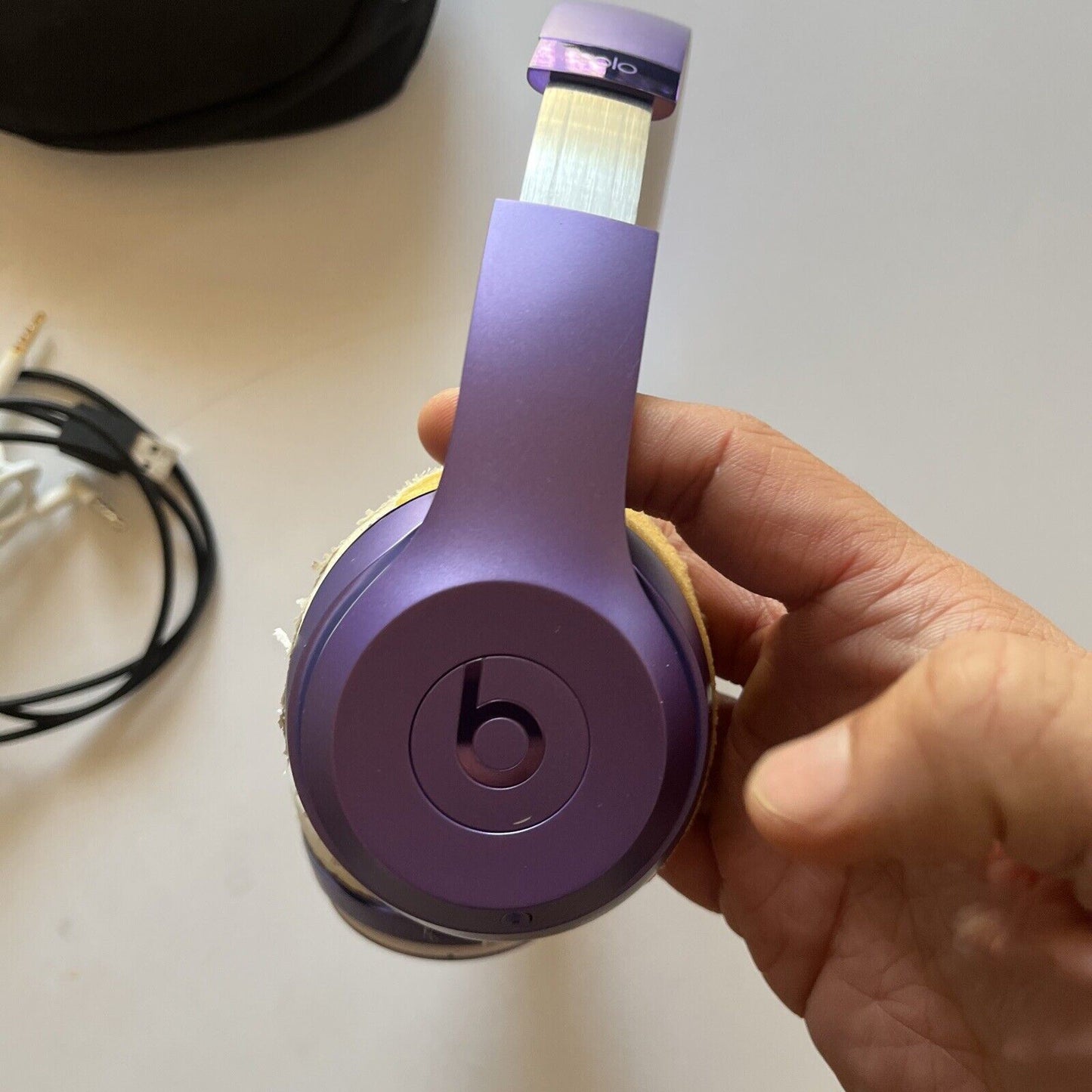 Beats Solo3 Wireless On-Ear Wireless Headphone A1796 *for parts or repair*