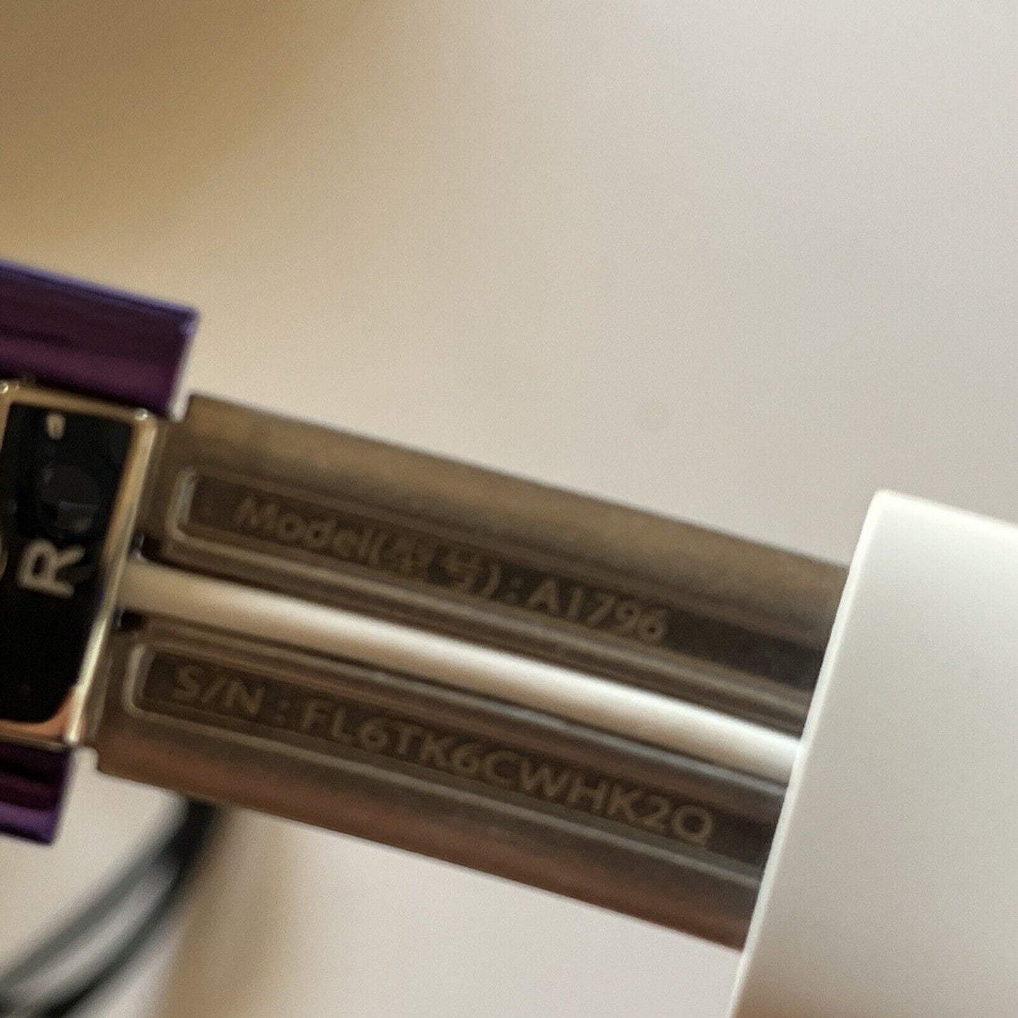 Beats Solo3 Wireless On-Ear Wireless Headphone A1796 *for parts or repair*