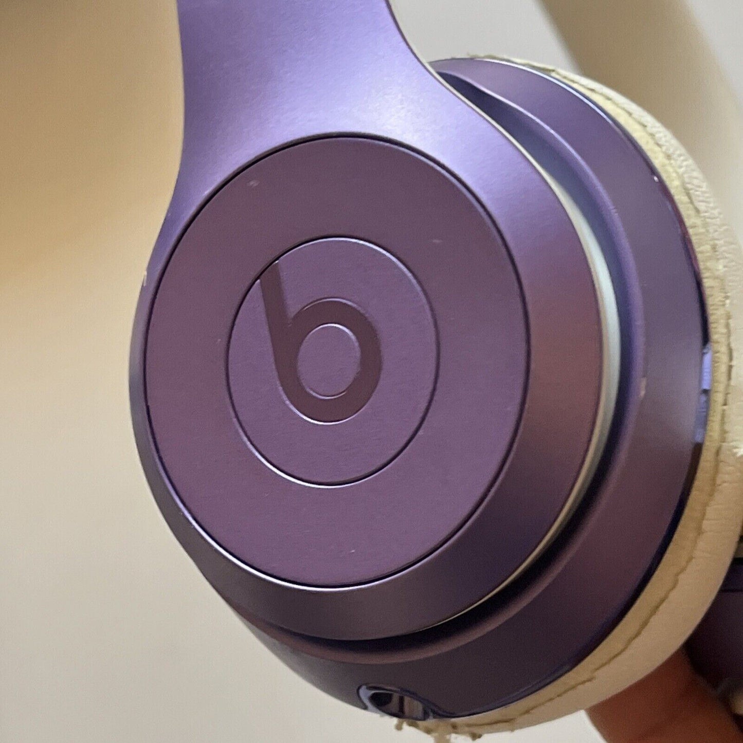 Beats Solo3 Wireless On-Ear Wireless Headphone A1796 *for parts or repair*