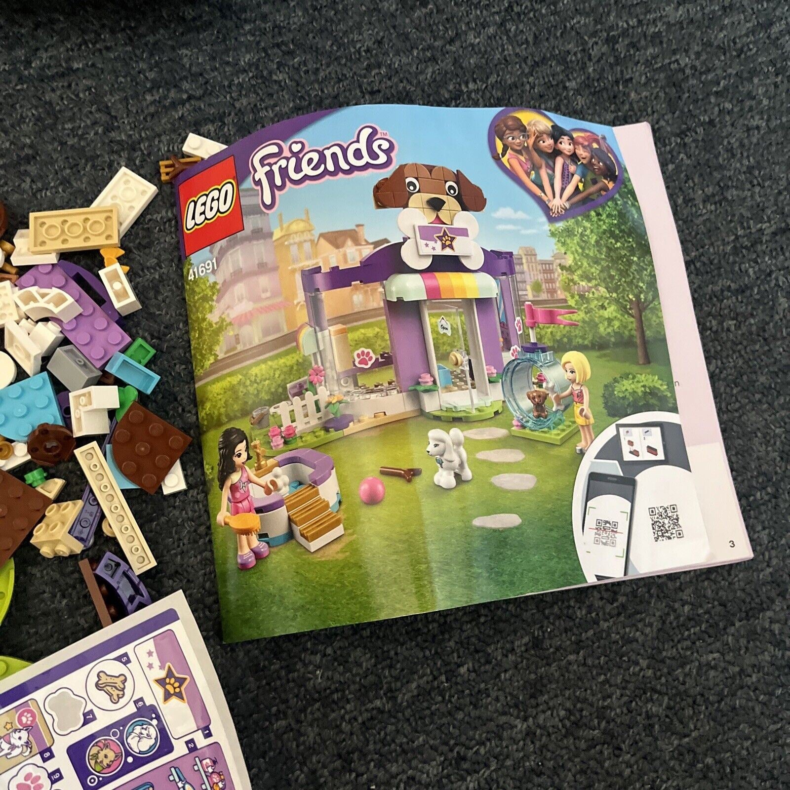 Lego friends doggy online daycare 41691