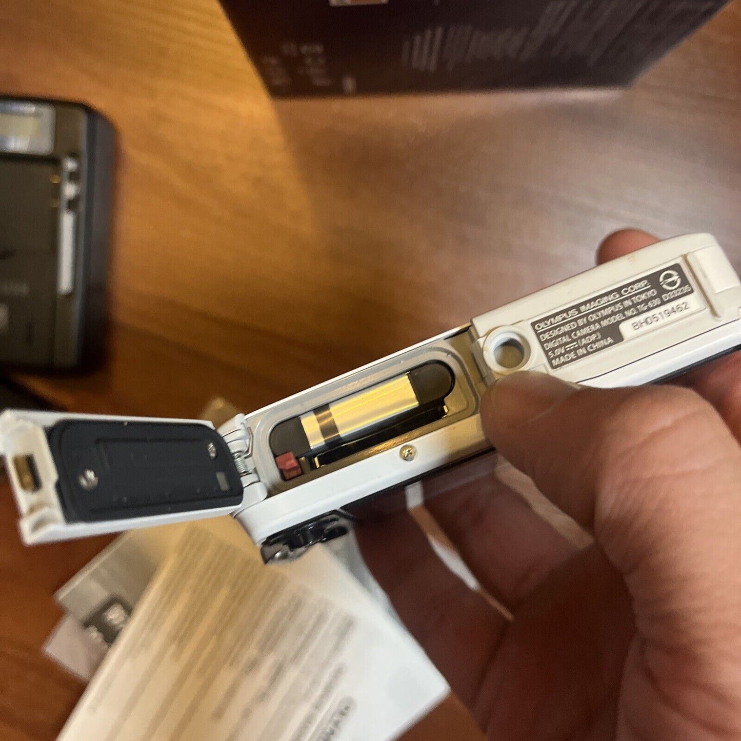 Olympus Stylus Tough TG-630 iHS 12.0 MP Digital Camera White - 5m Waterproof