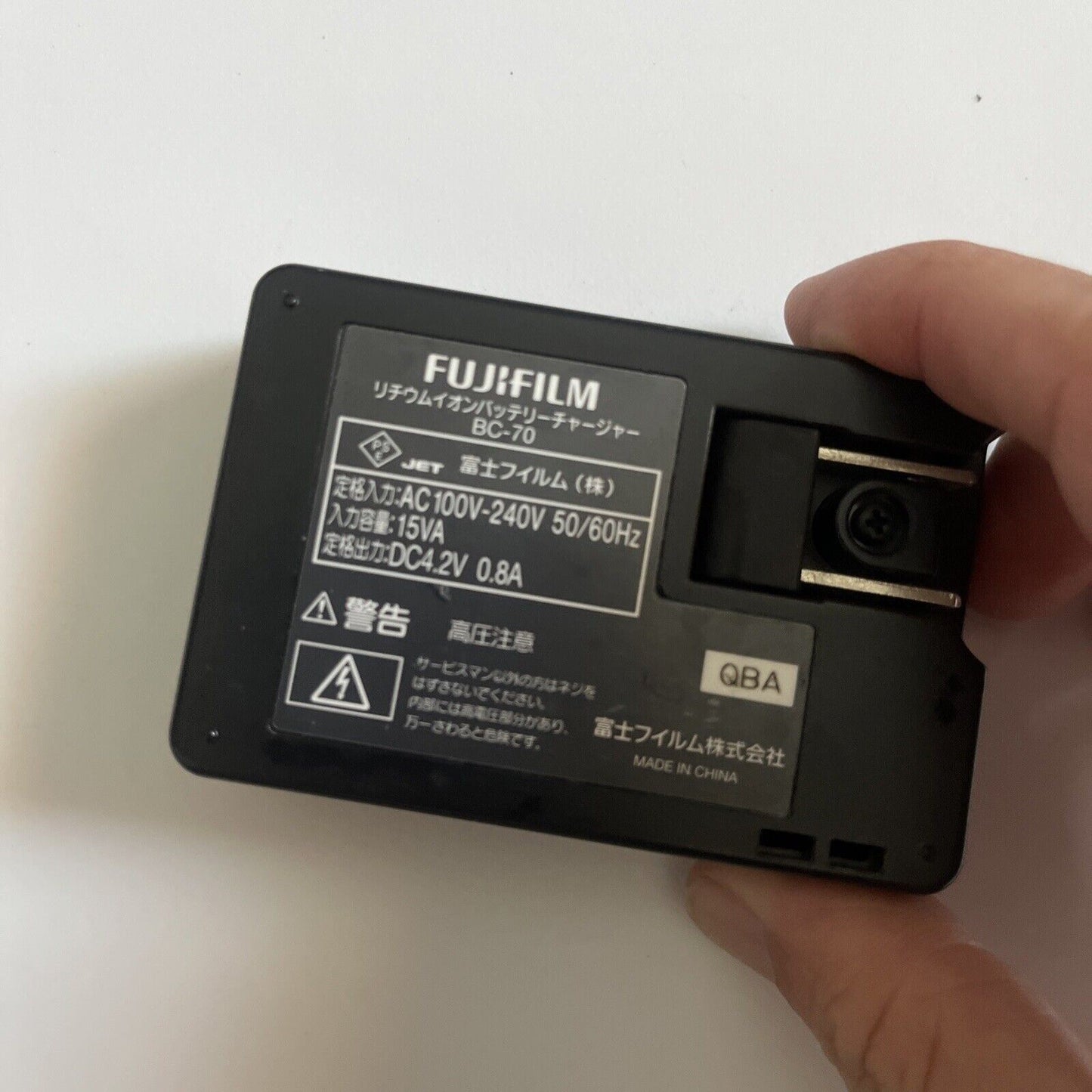 Genuine Fujifilm BC-70 Battery Charger for NP-70 battery