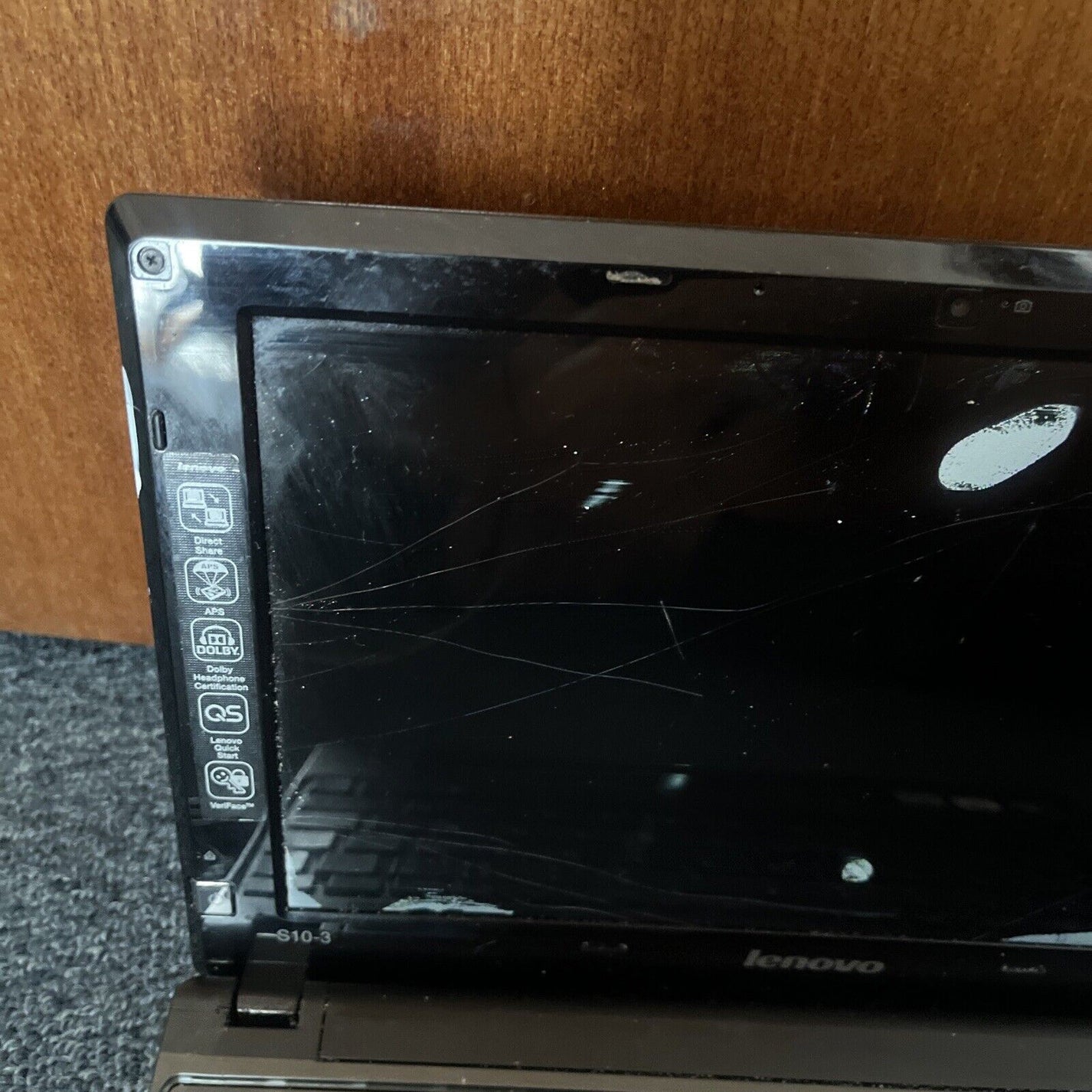 Lenovo ideapad S103 Netbook *Cracked Screen for repair or parts
