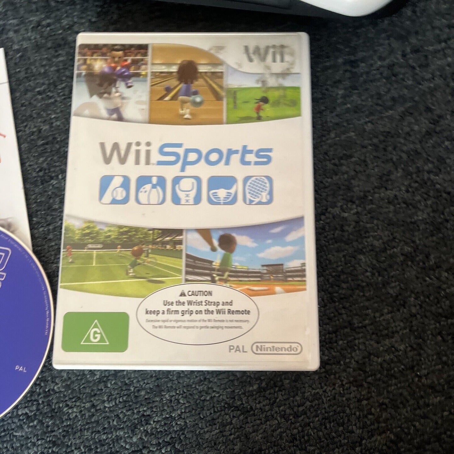 Wii Sports & World Sports Party - Nintendo Wii PAL With Accessories With Case