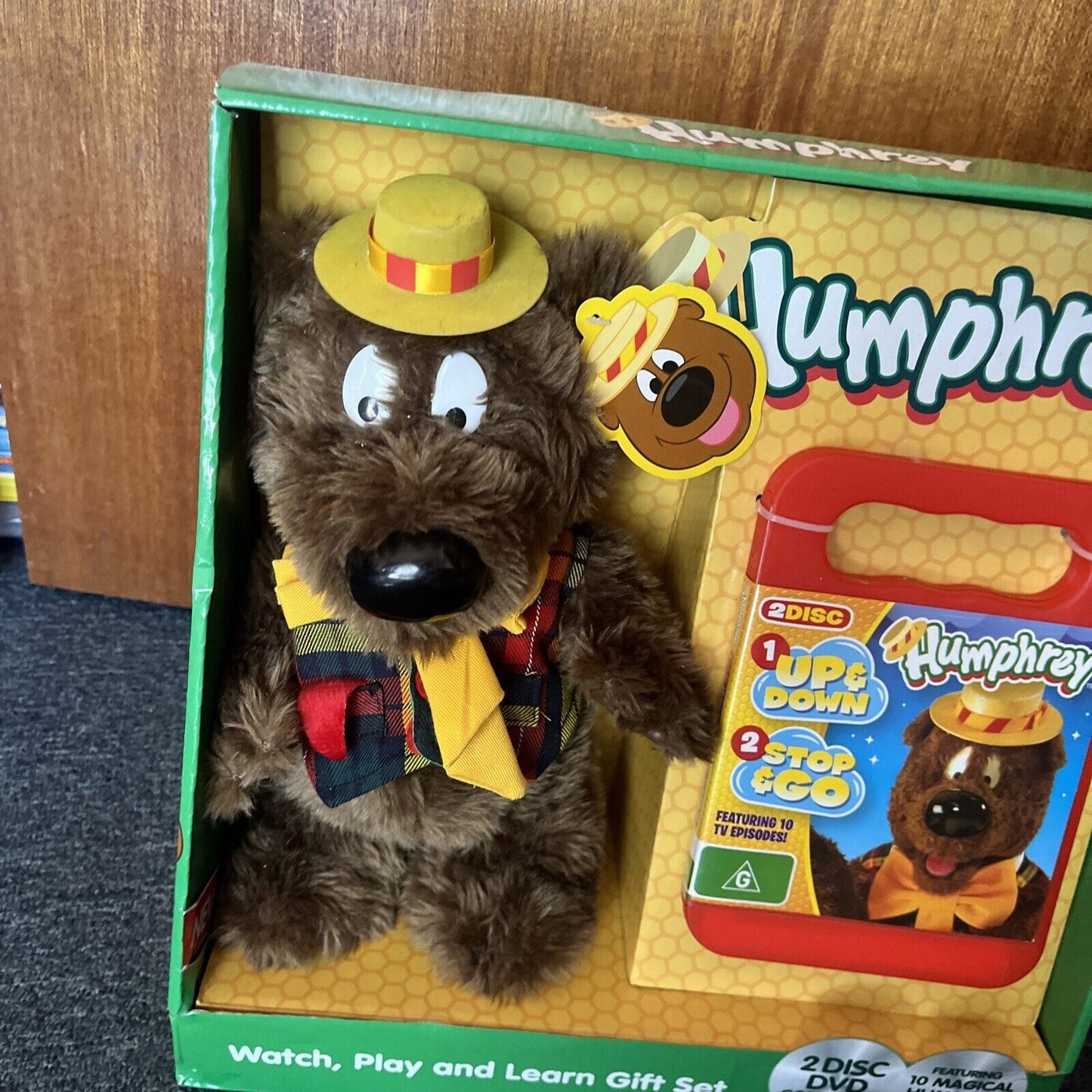 Humphrey Watch, Play and Learn Gift Set DVD & Bear Region 4
