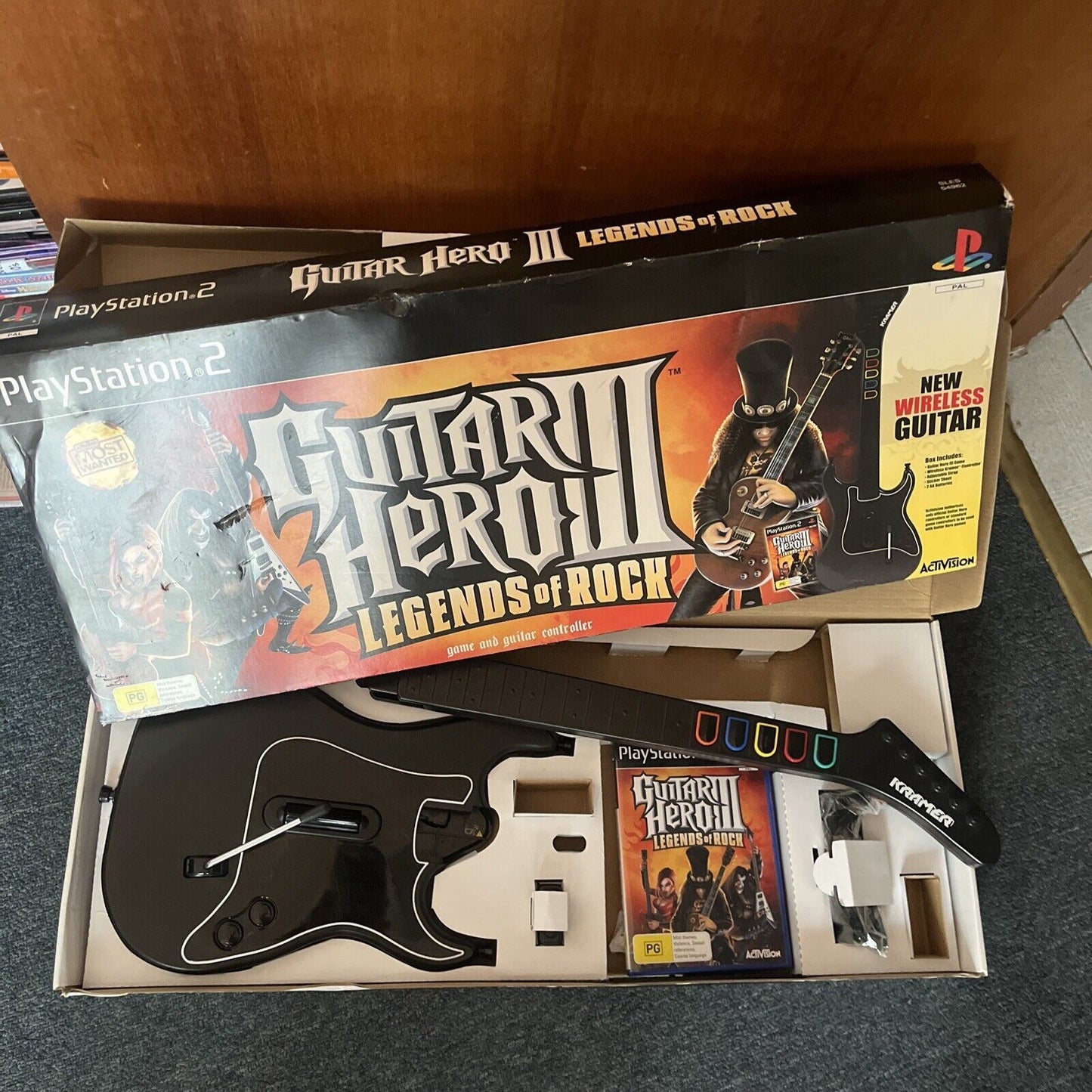 Guitar Hero 3 Legends of Rock Wireless Guitar and PlayStation 2 PS2 Game PAL