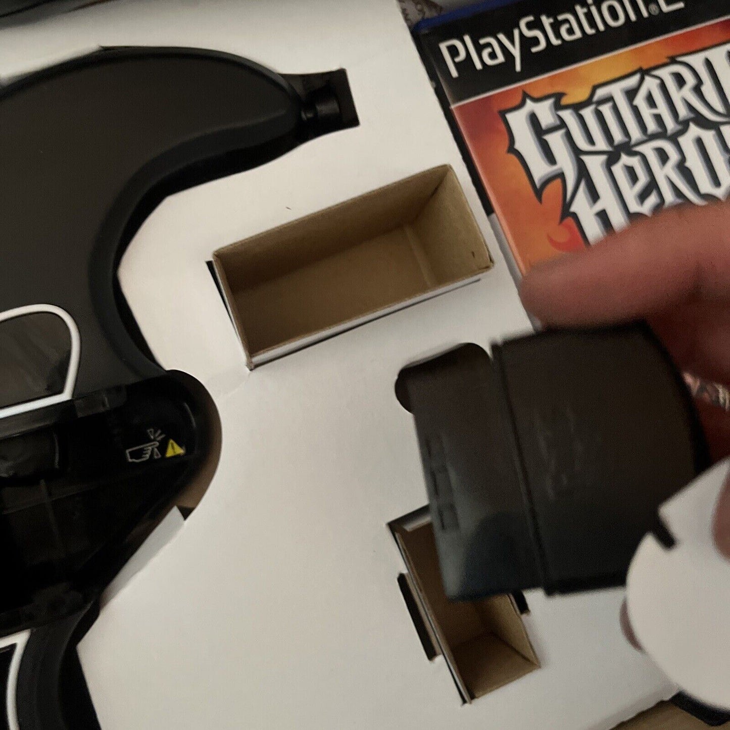 Guitar Hero 3 Legends of Rock Wireless Guitar and PlayStation 2 PS2 Game PAL