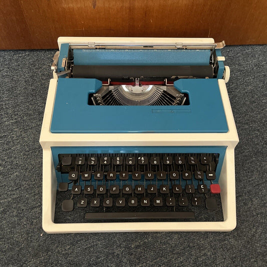 Vintage Underwood 315 Typewriter Made in Spain