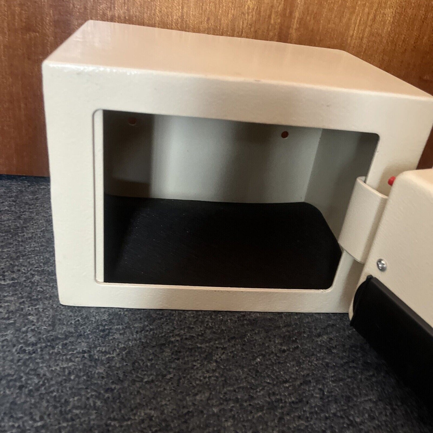 Suresafe Micro Electronic Security Safe OWSFT17EBE