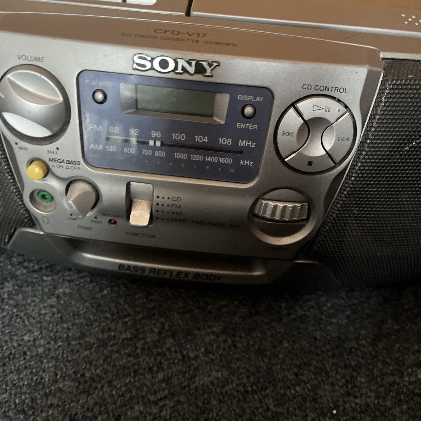 Sony CFD-V17 CD Radio Cassette Recorder AM/FM