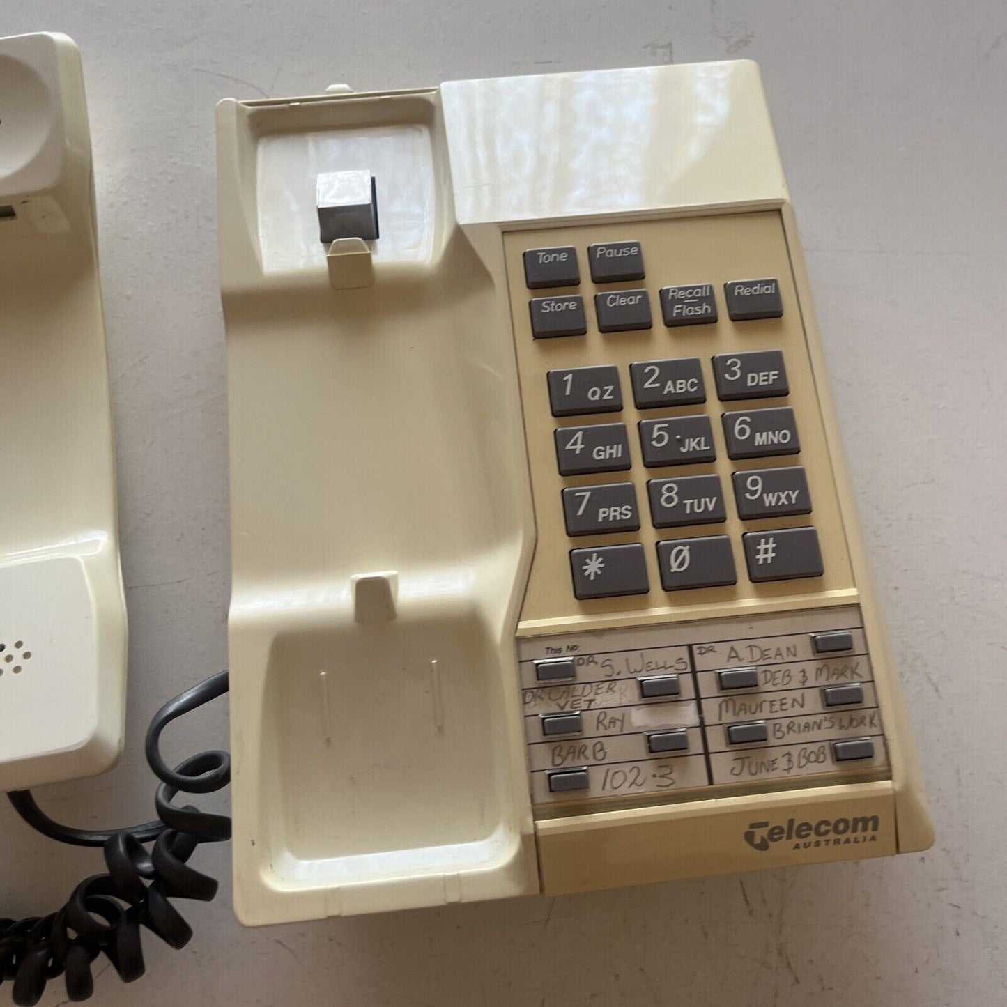 Telecom Landline Corded Telephone 550/117 with Wall Mount NBN Compatible