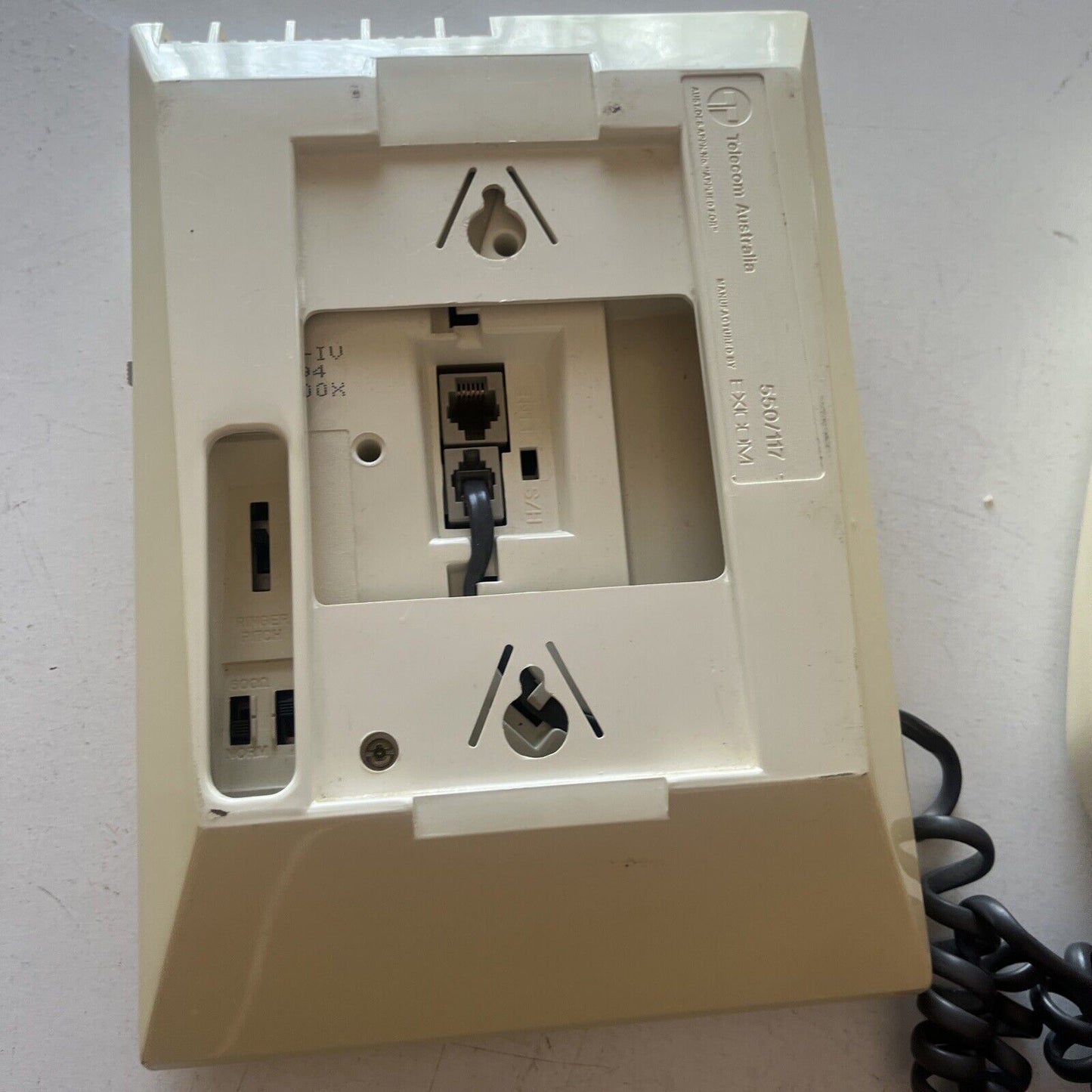 Telecom Landline Corded Telephone 550/117 with Wall Mount NBN Compatible