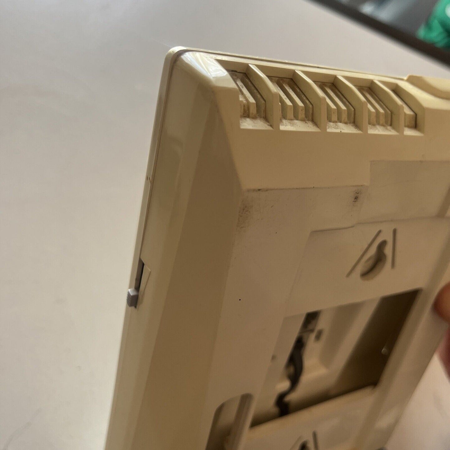 Telecom Landline Corded Telephone 550/117 with Wall Mount NBN Compatible