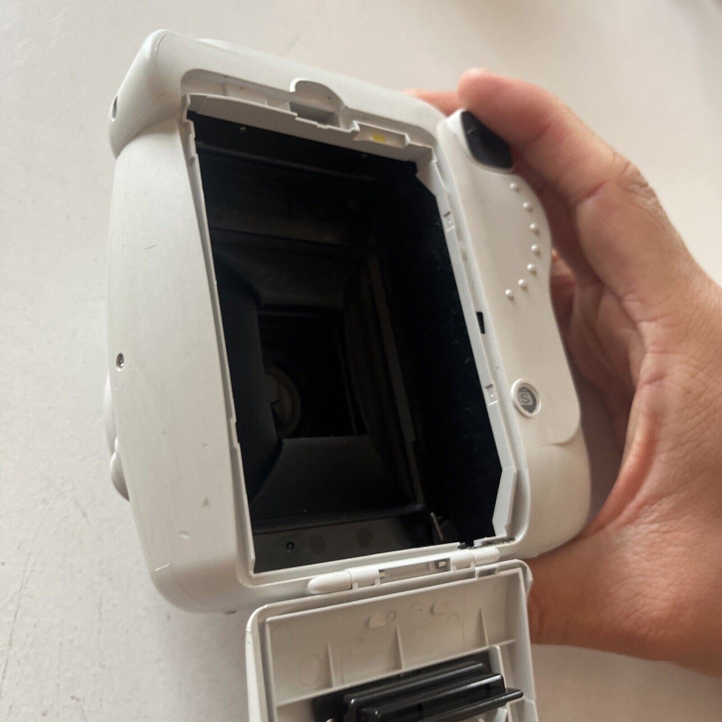 Fuji Instax Mini 9 - Smokey White