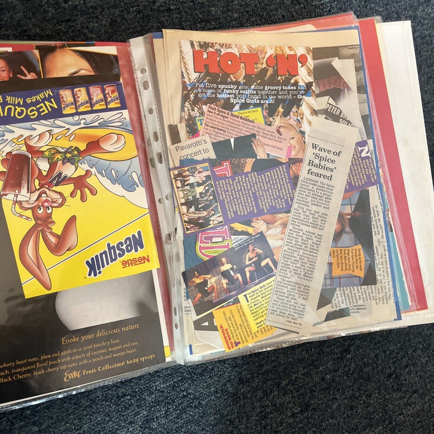 Spice Girls Folder with Newspaper & Magazines Clippings of Spice Girls 1997