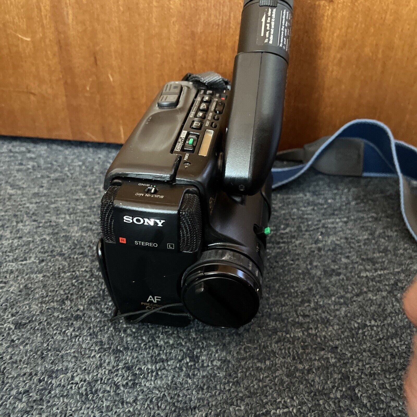 Sony Handycam Video 8 – CCD TR7