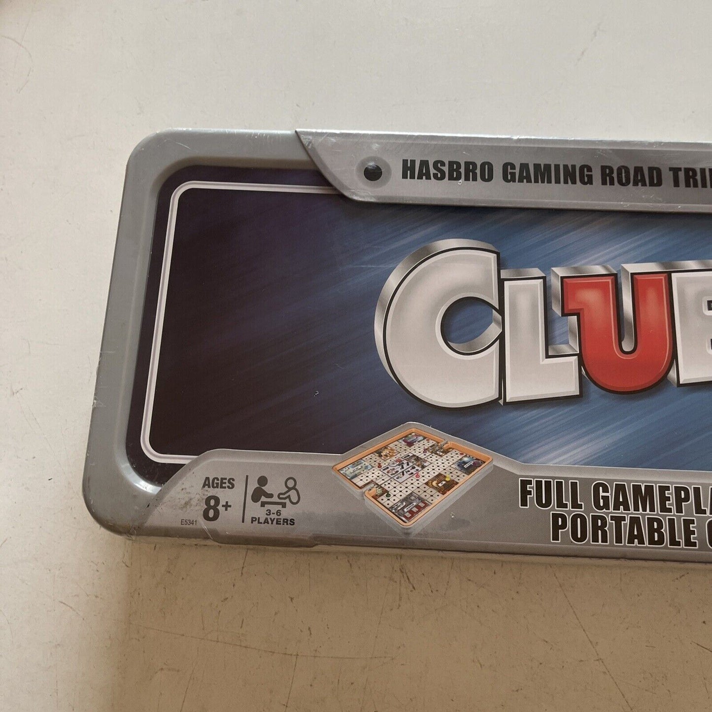 *New Sealed* Clue - Hasbro Gaming Road Trip Series Game Portable Case Board Game