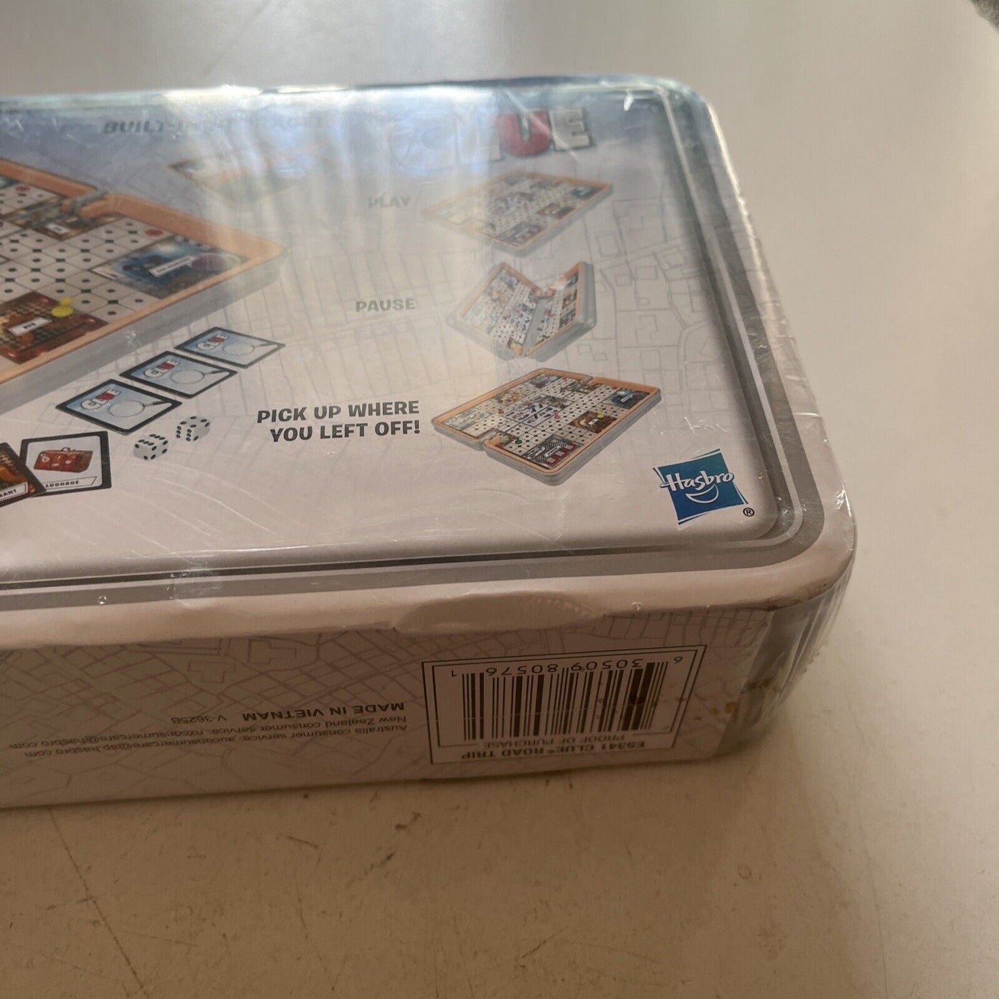 *New Sealed* Clue - Hasbro Gaming Road Trip Series Game Portable Case Board Game