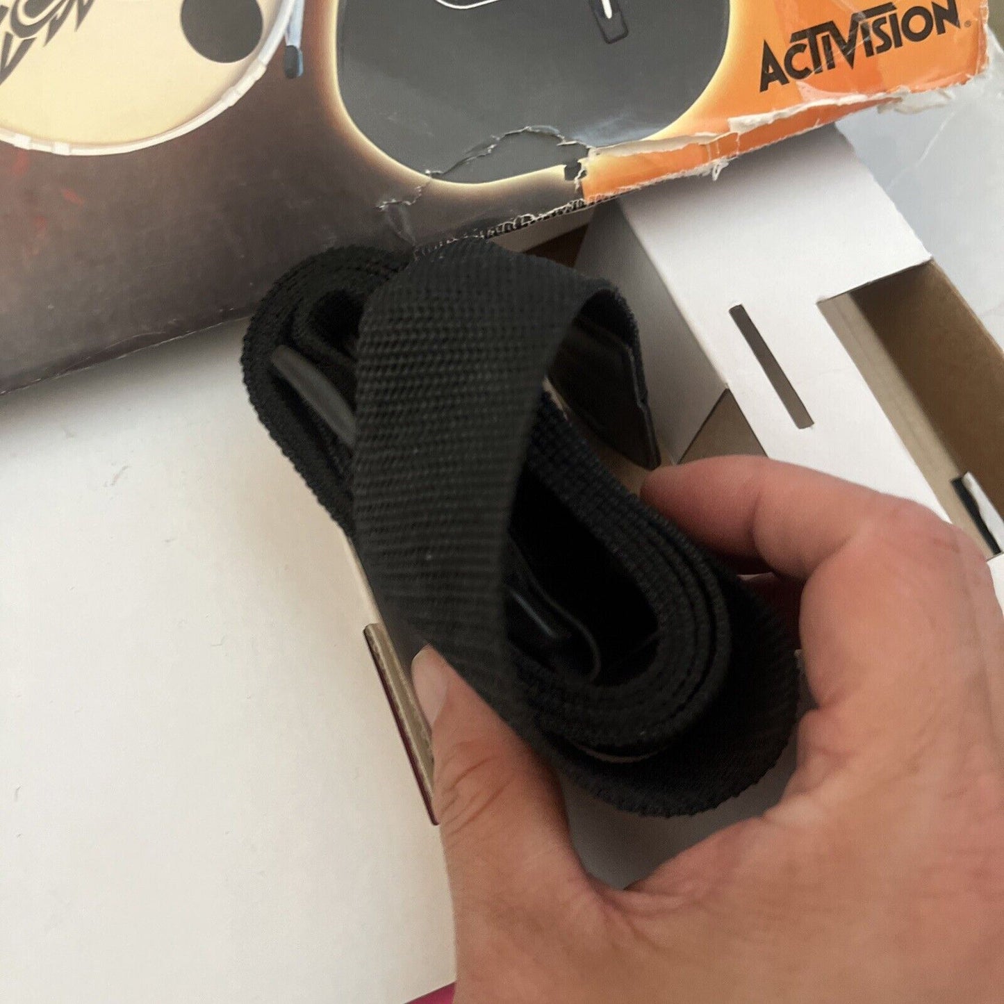 Guitar Hero Aerosmith Game & Wireless Guitar Controller Tour Book Sony PS2 PAL