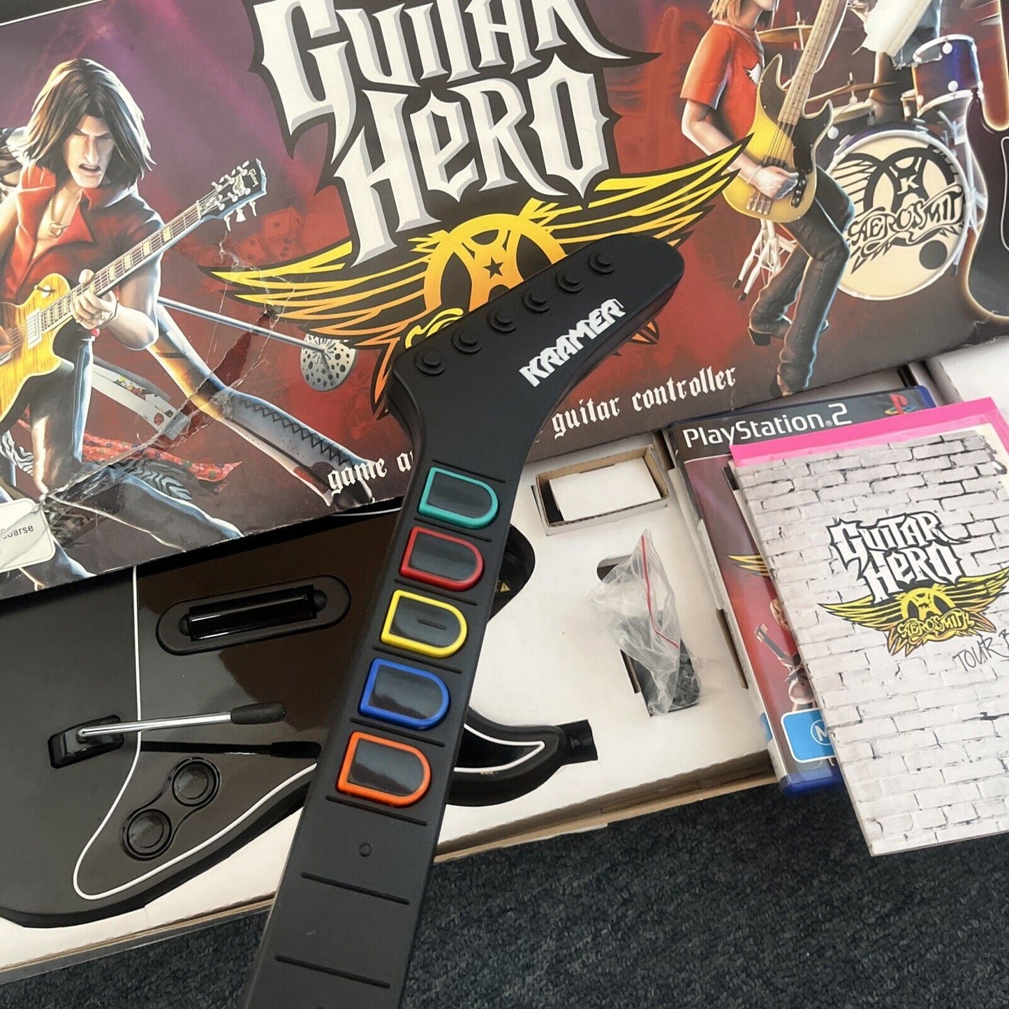 Guitar Hero Aerosmith Game & Wireless Guitar Controller Tour Book Sony PS2 PAL