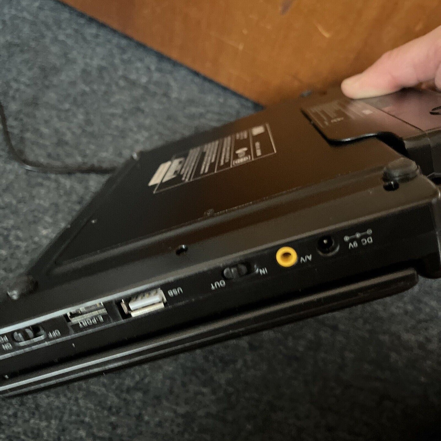 AWA 9" Portable DVD Player LMD5909B