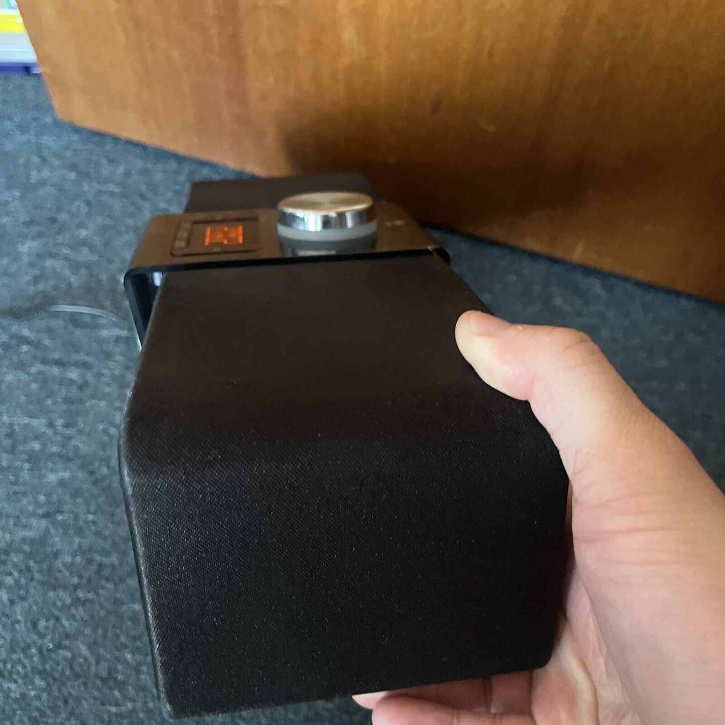 Logitech Pure-Fi Express Plus Speaker Alarm Clock S-0067 30-Pin iPod Dock