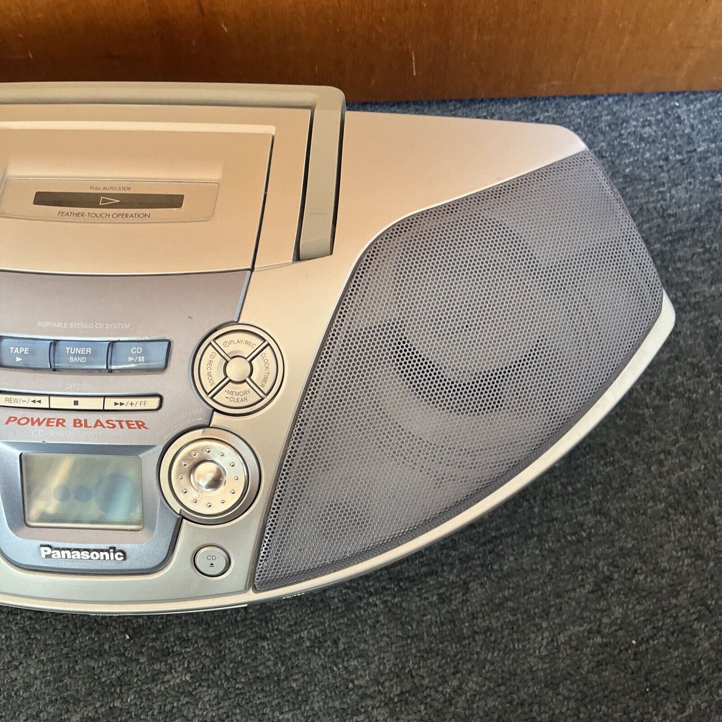 Panasonic RX-ES27 CD Player. Tape Cassette Recorder, AM/FM Radio Boombox