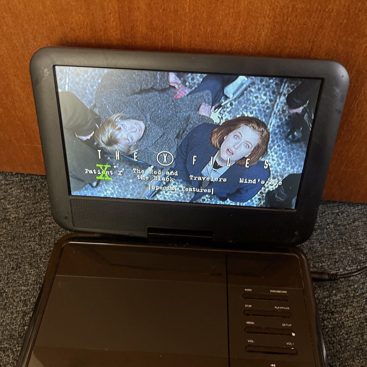 Audiosonic 9" Portable DVD Player KM916N