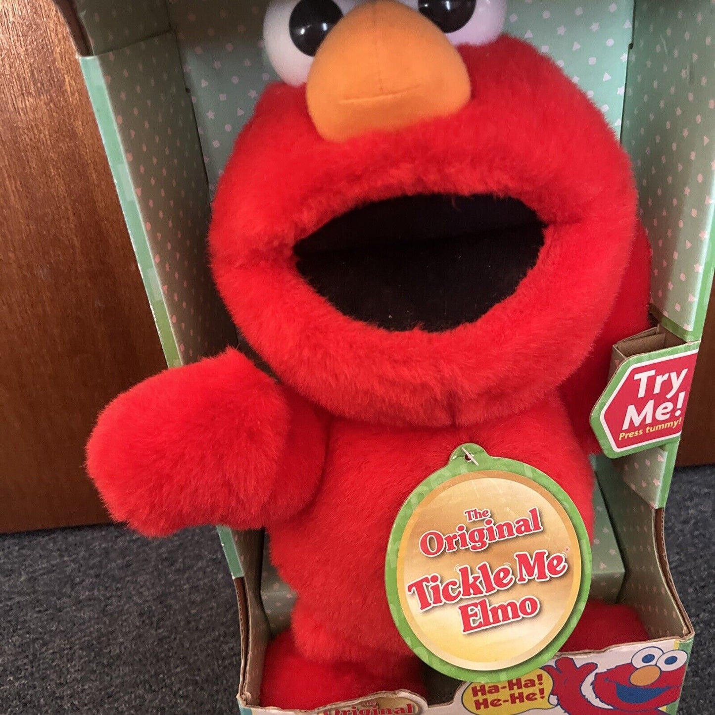 Tickle Me Elmo The Original Sesame Street 15" 2009 Fisher Price