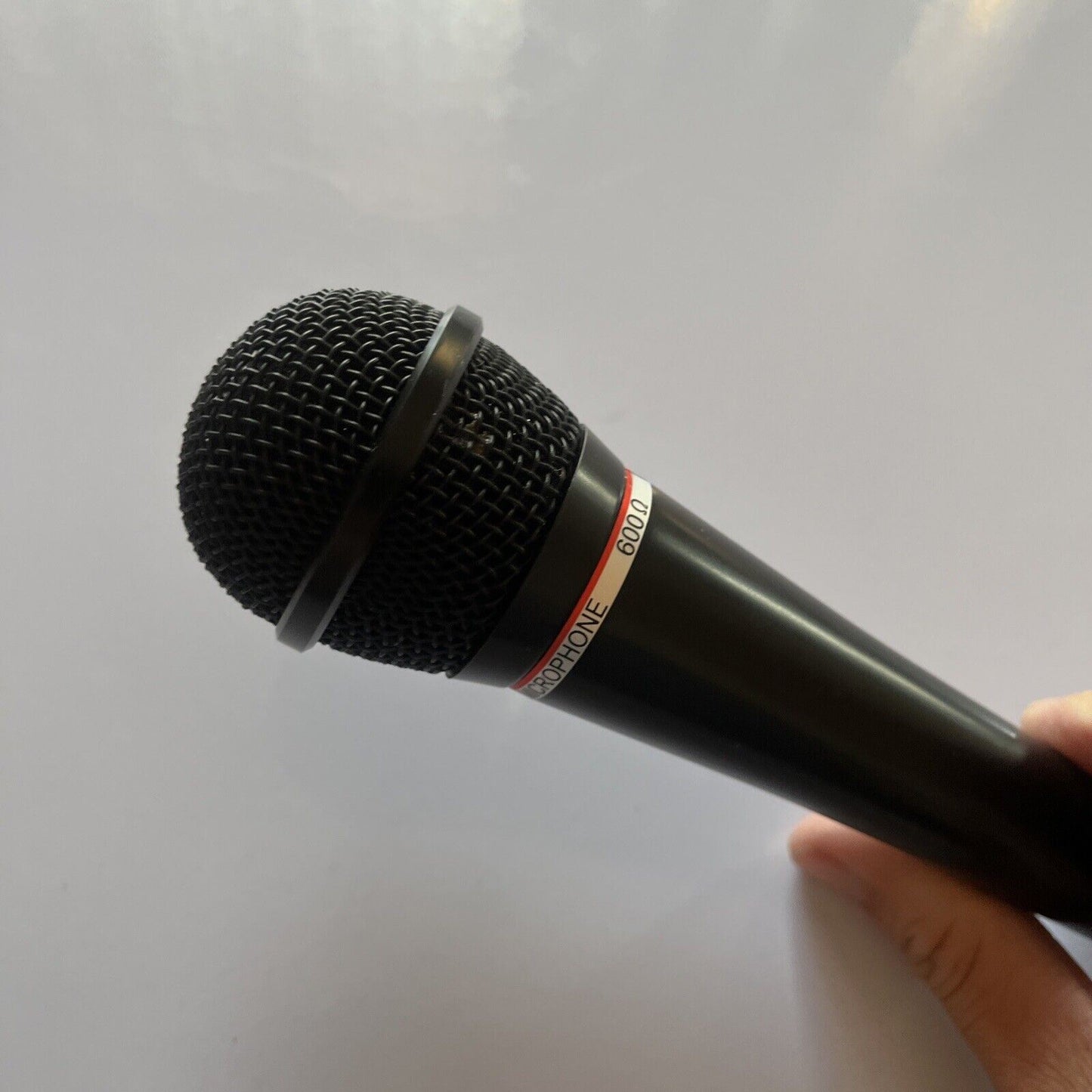 Yoga Dynamic Vocal Microphone DM-304